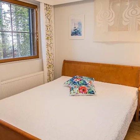 Karhunvartijan Pirtti C1 By Interhome