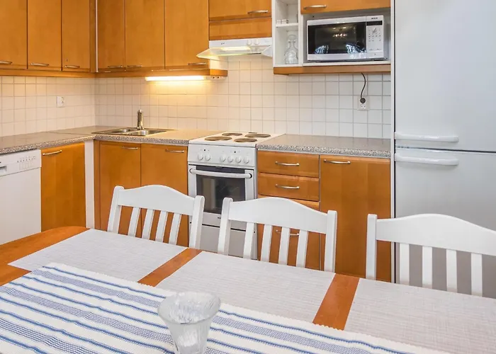 Karhunvartijan Pirtti C1 By Interhome * Рука